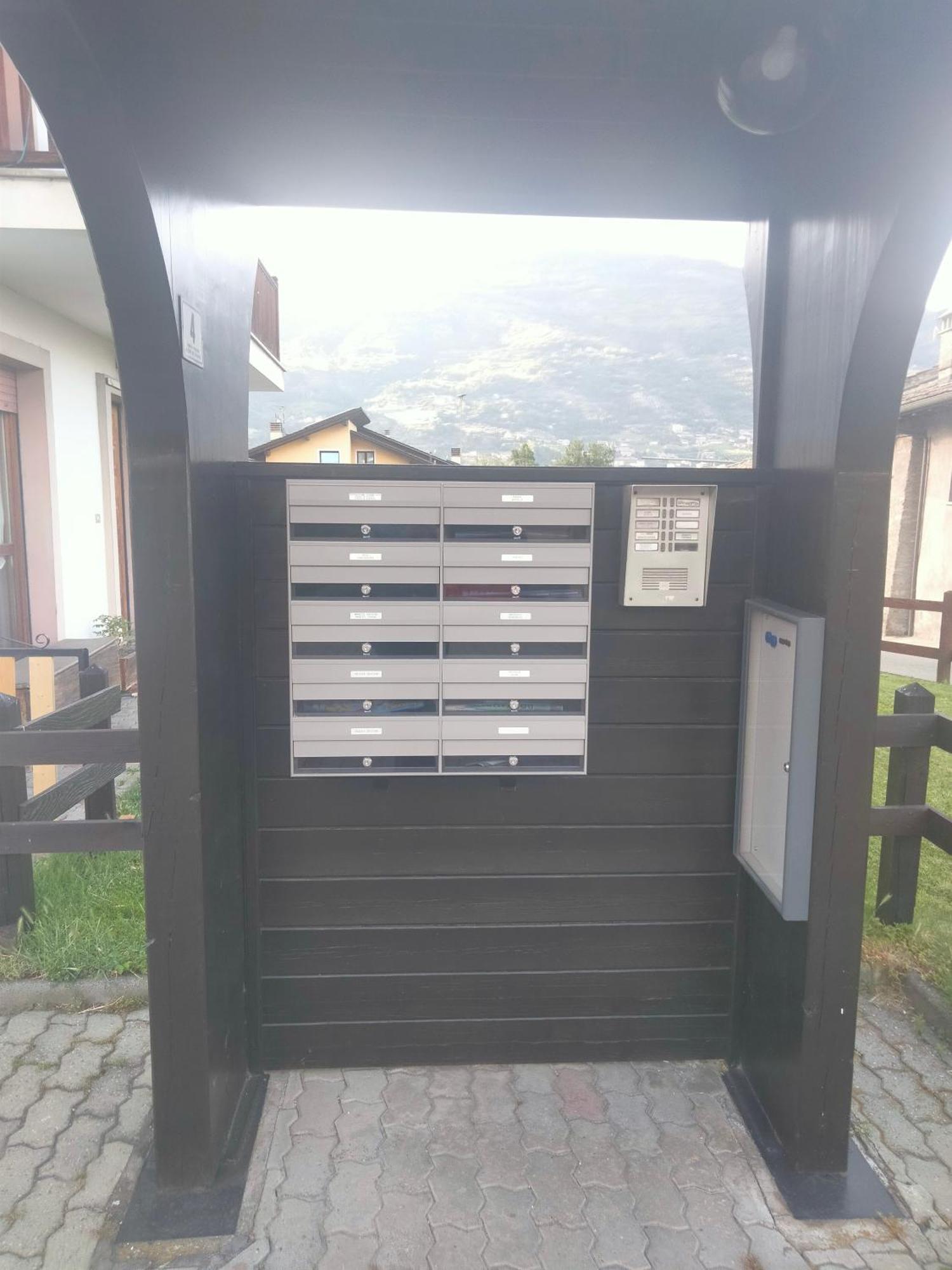 Appartamento Signorile Con Giardino Aosta Luaran gambar