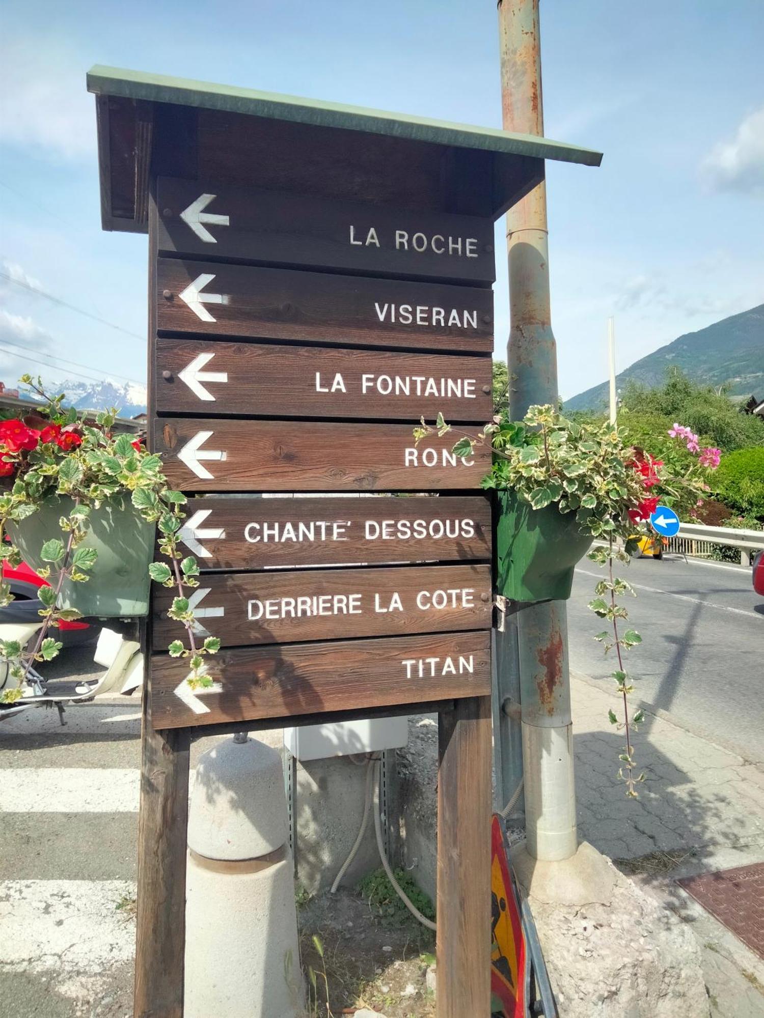 Appartamento Signorile Con Giardino Aosta Luaran gambar